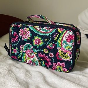 Vera Bradley cosmetic bag - Petal Paisley